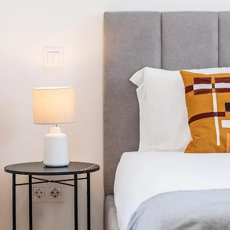 Infante W Parking By Lovelystay