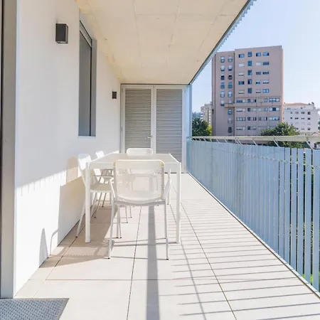 Infante W Parking By Lovelystay *