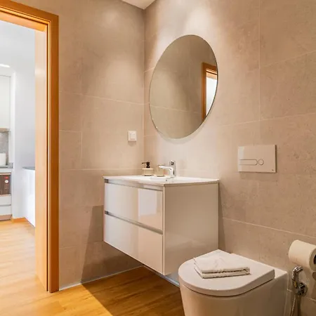 Infante W Parking By Lovelystay *