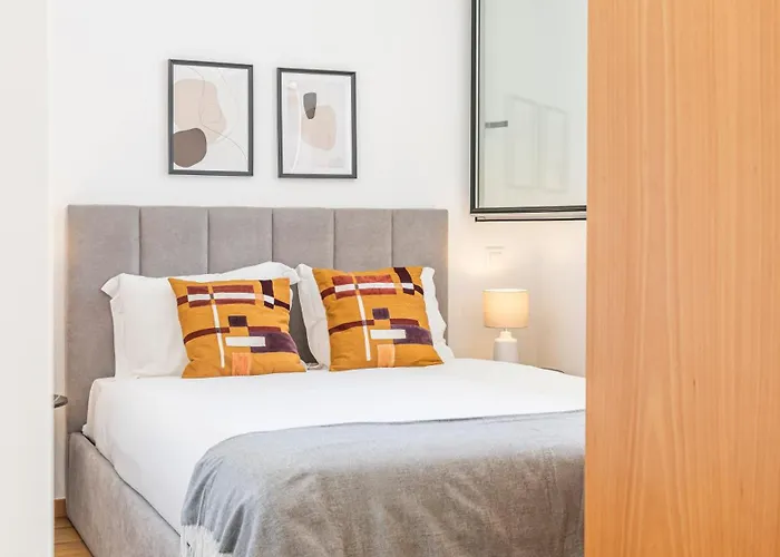 Infante W Parking By Lovelystay